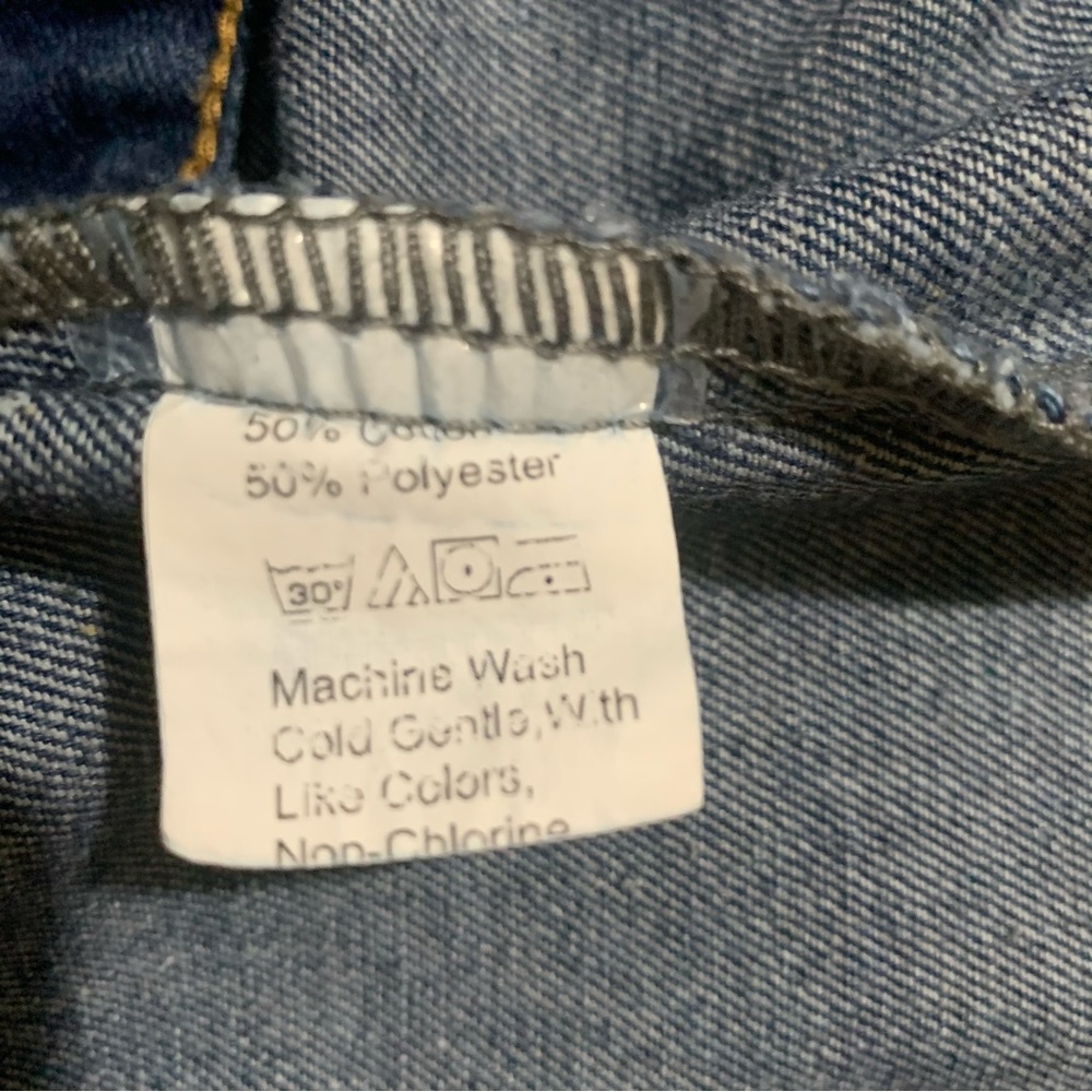 Button Up Denim Jacket with Pockets - Picture 11 of 12